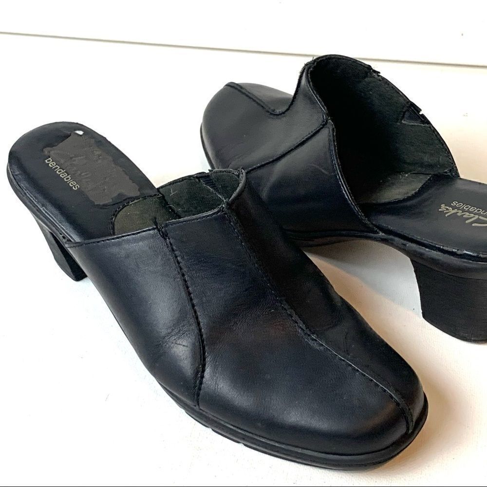Womens 8M Clarks Black Slip On Shoes Mules Clogs 8